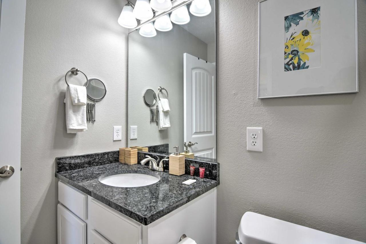 Apartment With Patio, 4 Mi To Silver Dollar City! Μπράνσον Εξωτερικό φωτογραφία